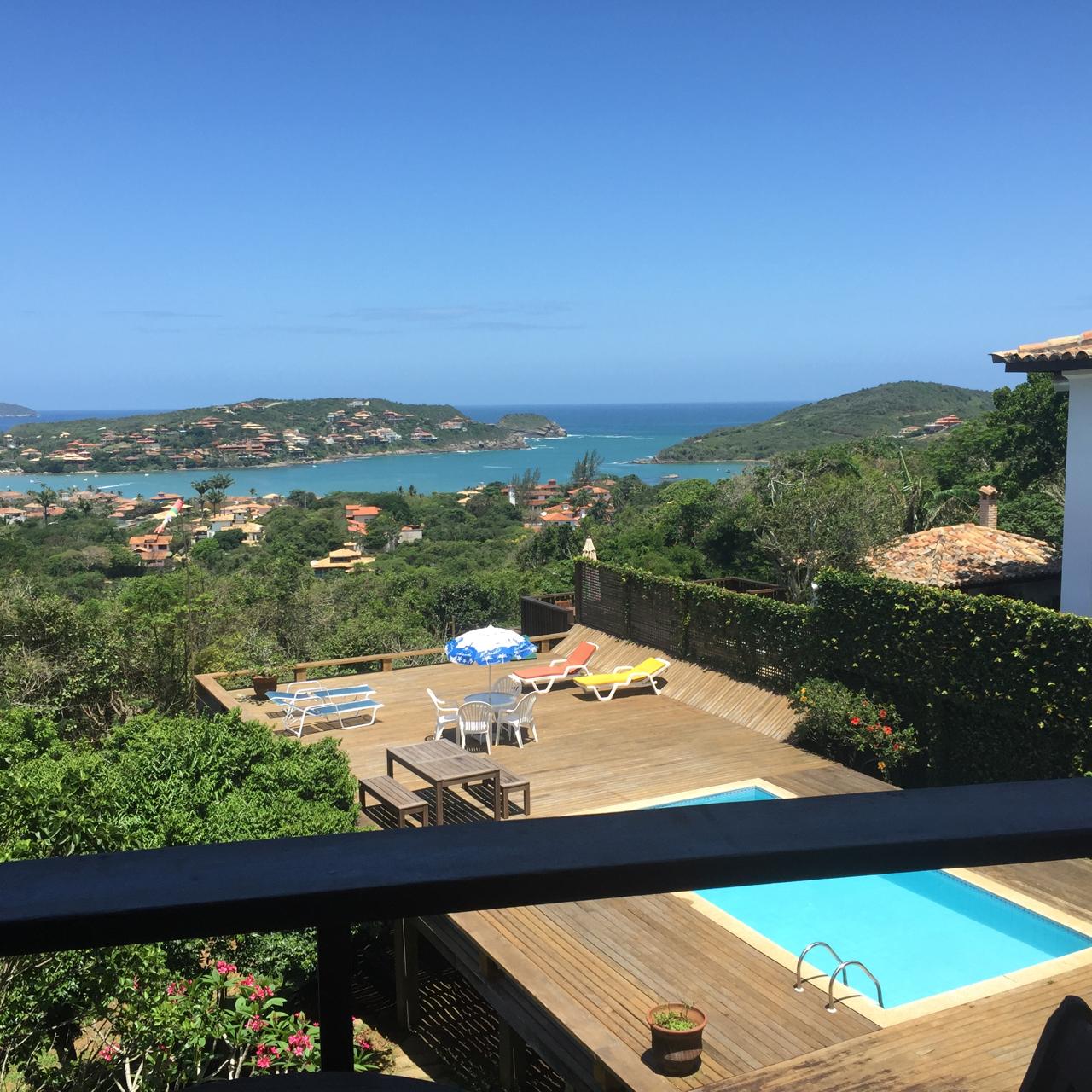Vista da suíte master para a piscina e para a Praia da Ferradura, Búzios