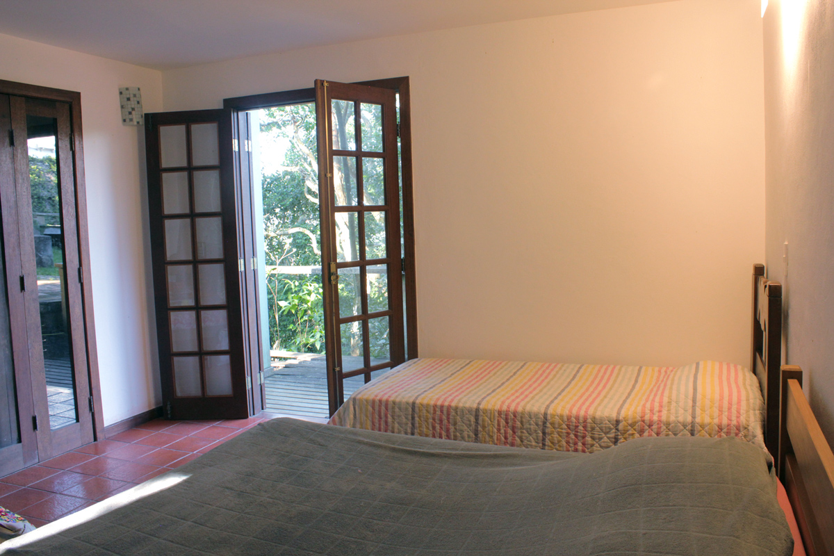 Fachada do bloco de suítes independentes, Casa Búzios